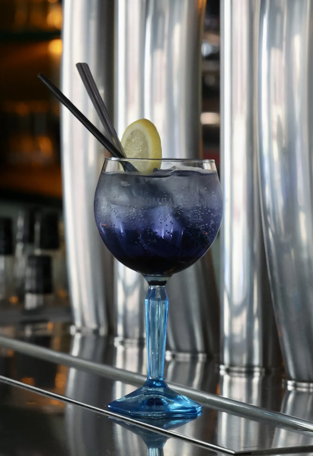 Cocktail signature au comptoir